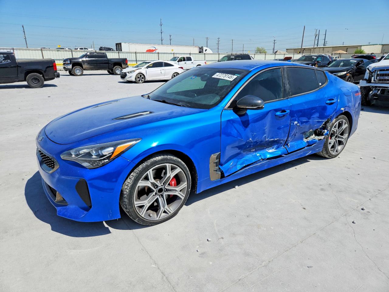 Salvage Kia Stinger Image