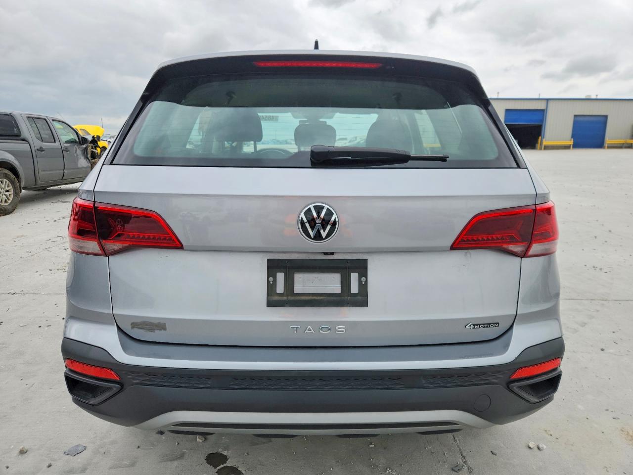 Volkswagen Taos S