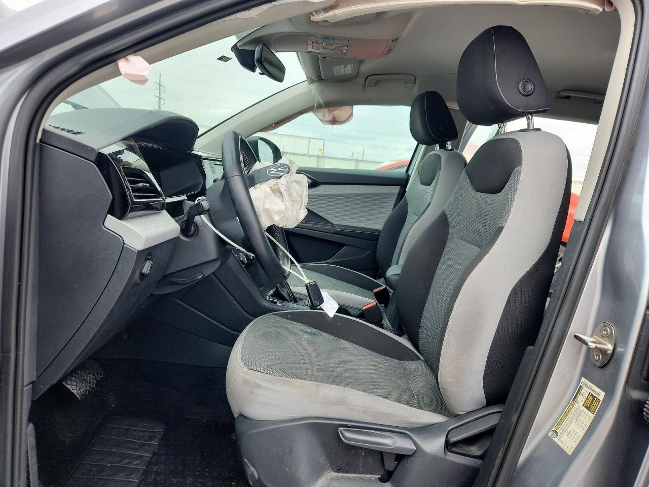Volkswagen Taos S