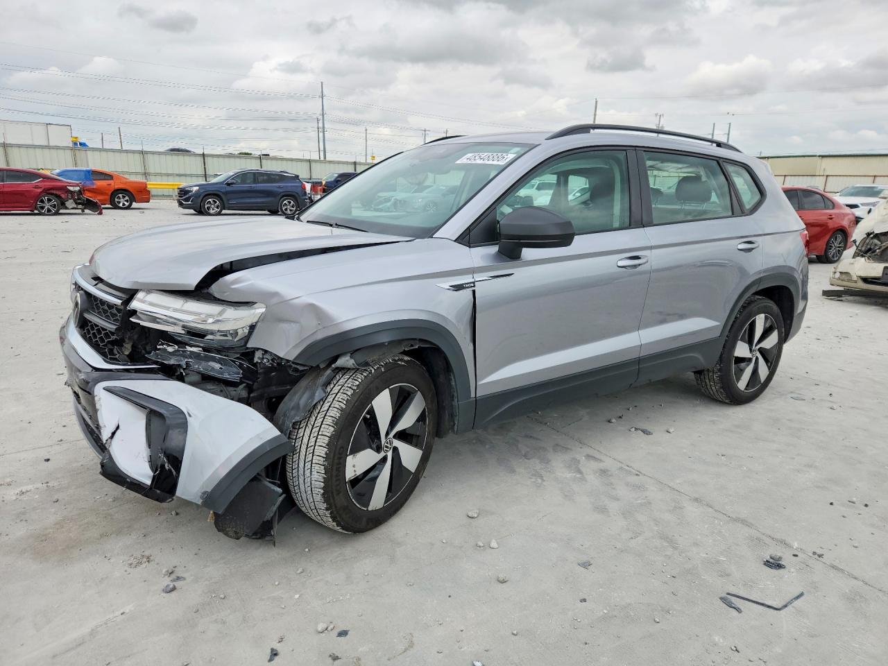 Salvage Volkswagen Taos Image