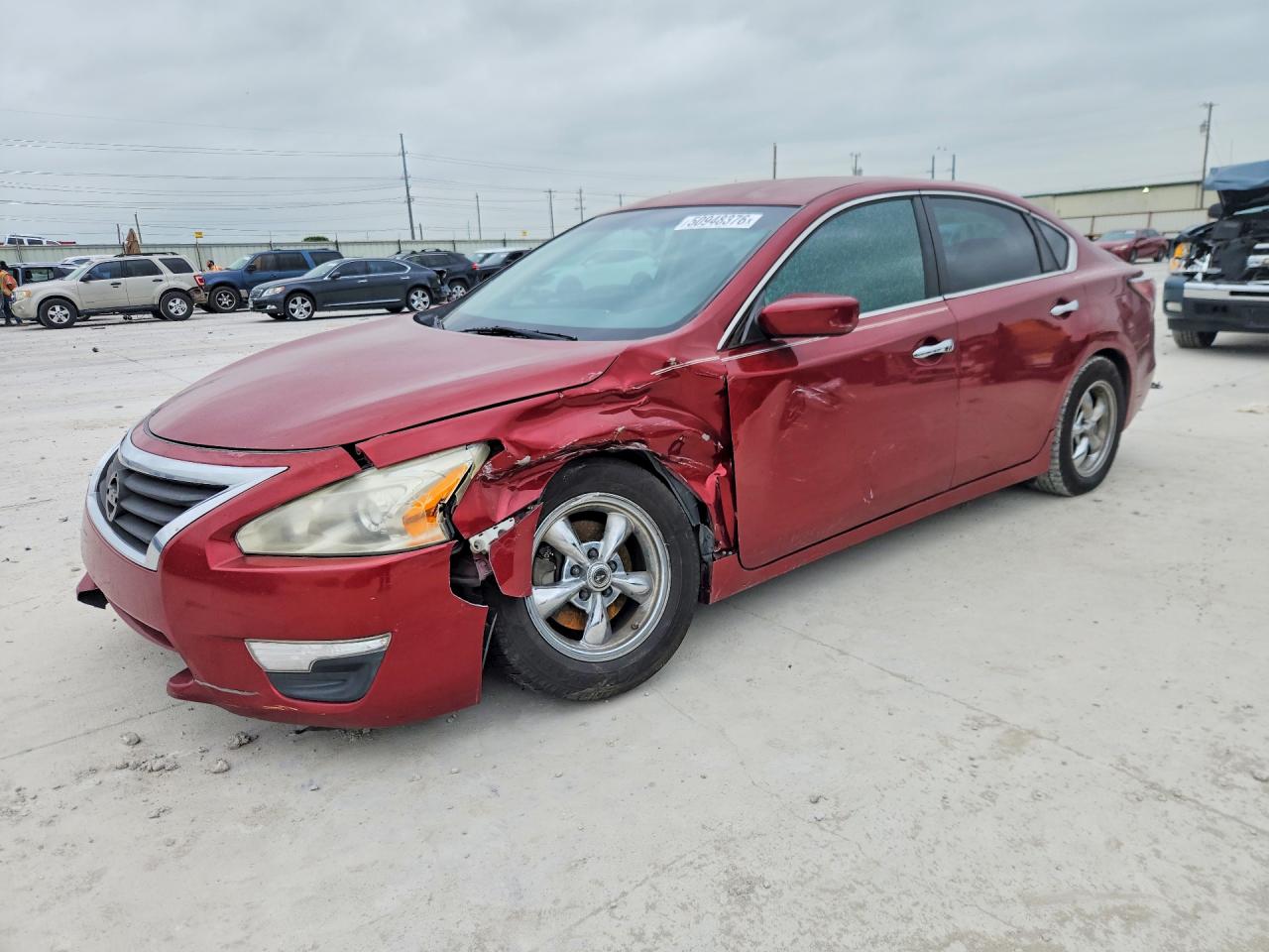 Salvage Nissan Altima Image