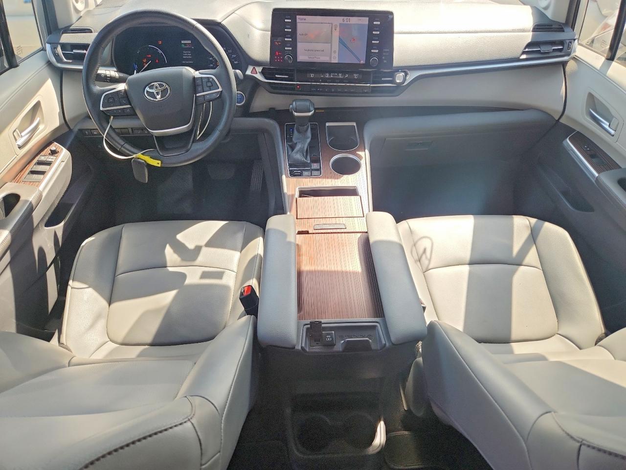 Toyota Sienna Xle