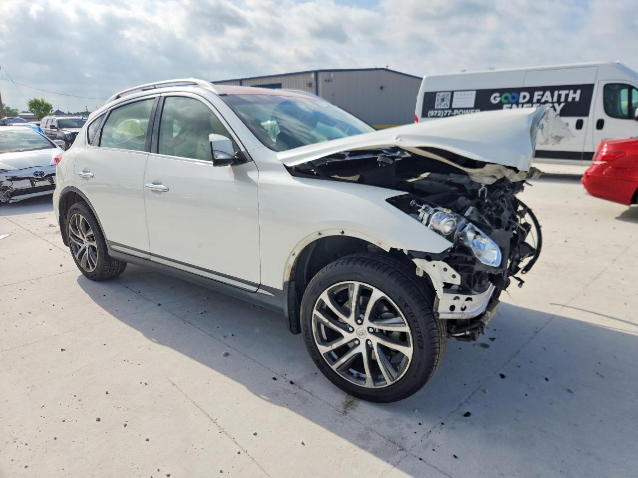 INFINITI Qx Base