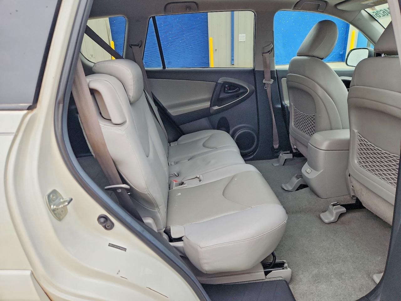 Toyota RAV4 Limited