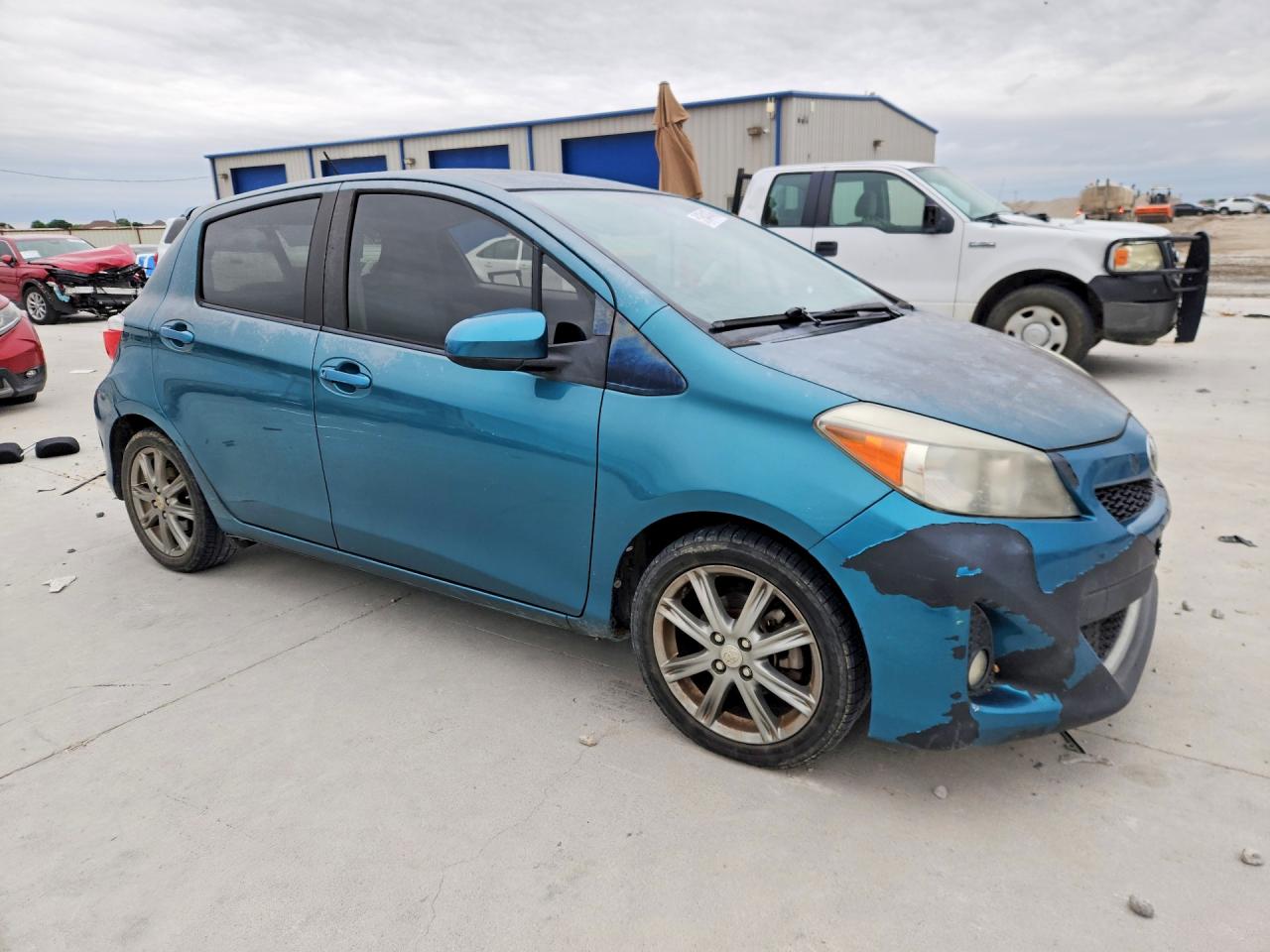 Toyota Yaris 5-door L