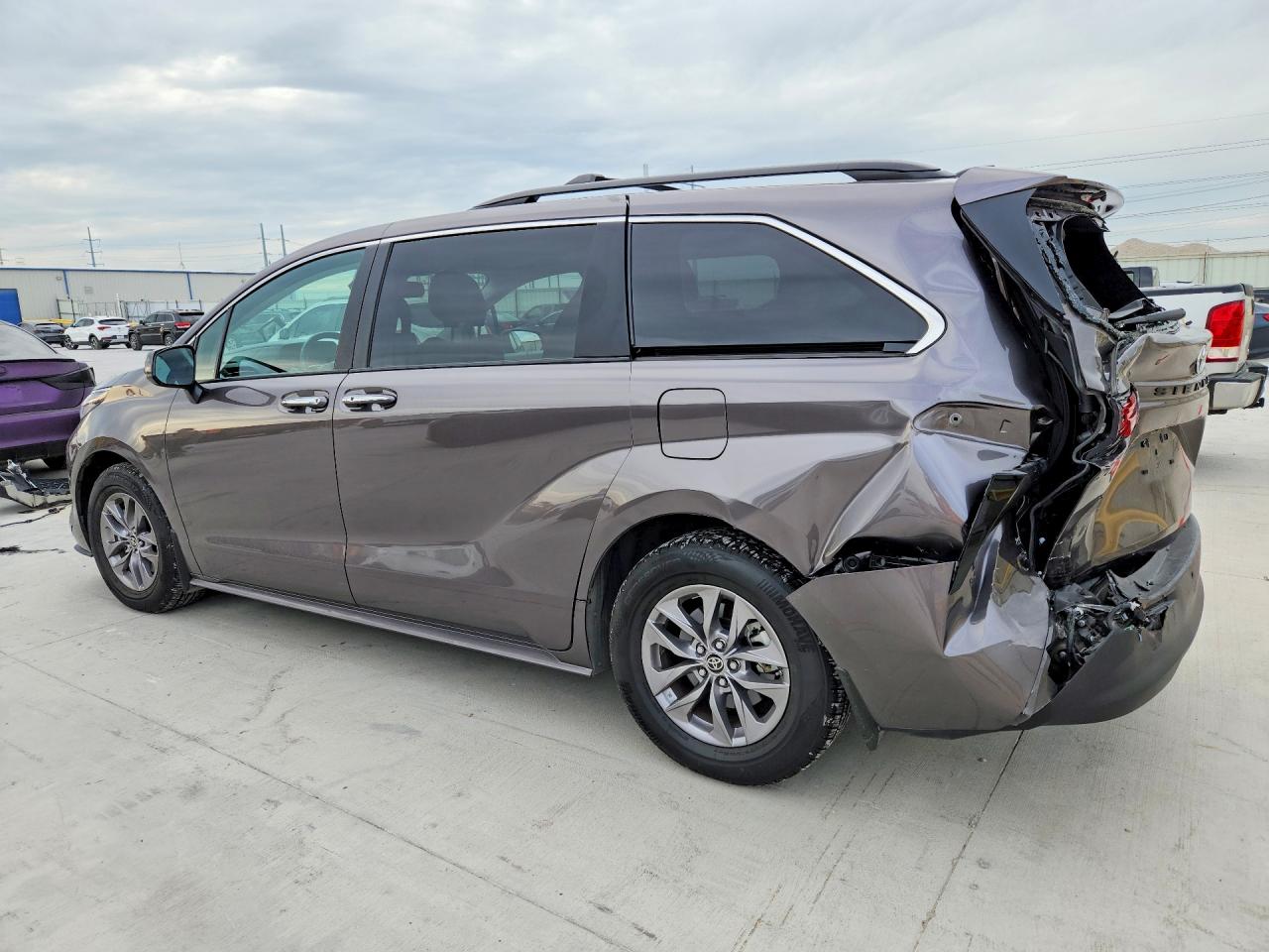 Toyota Sienna Xle