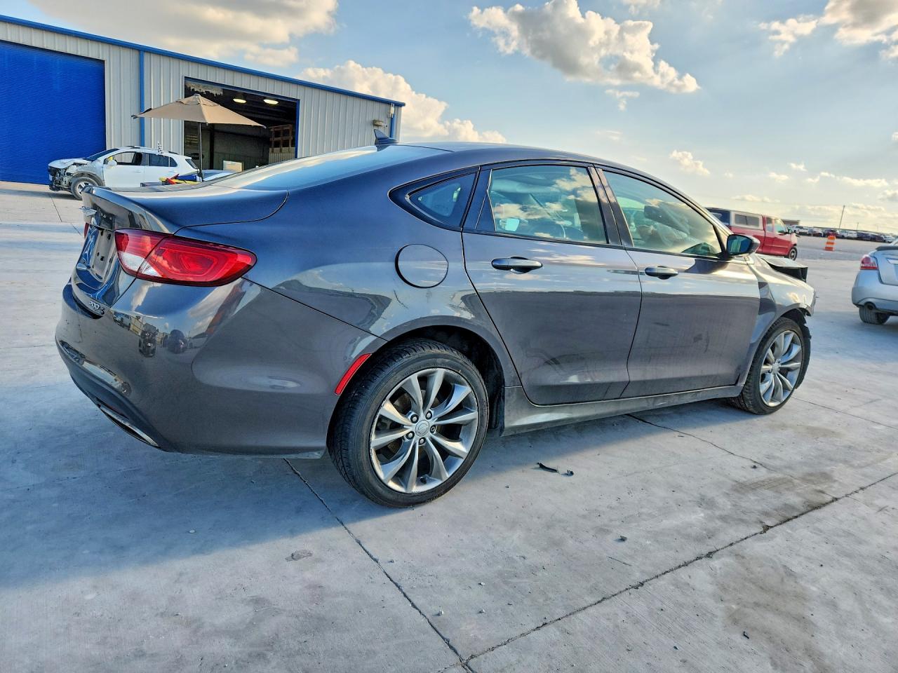 Chrysler 200 S