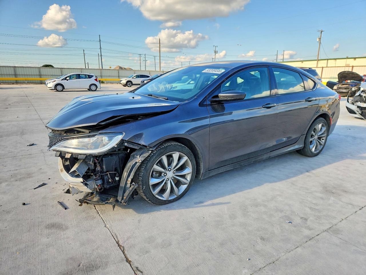 Salvage Chrysler 200 Image