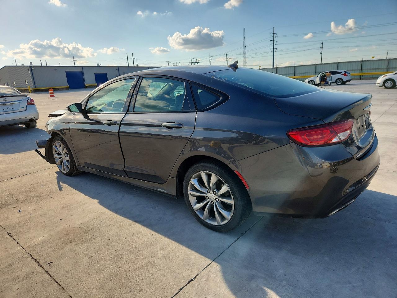 Chrysler 200 S