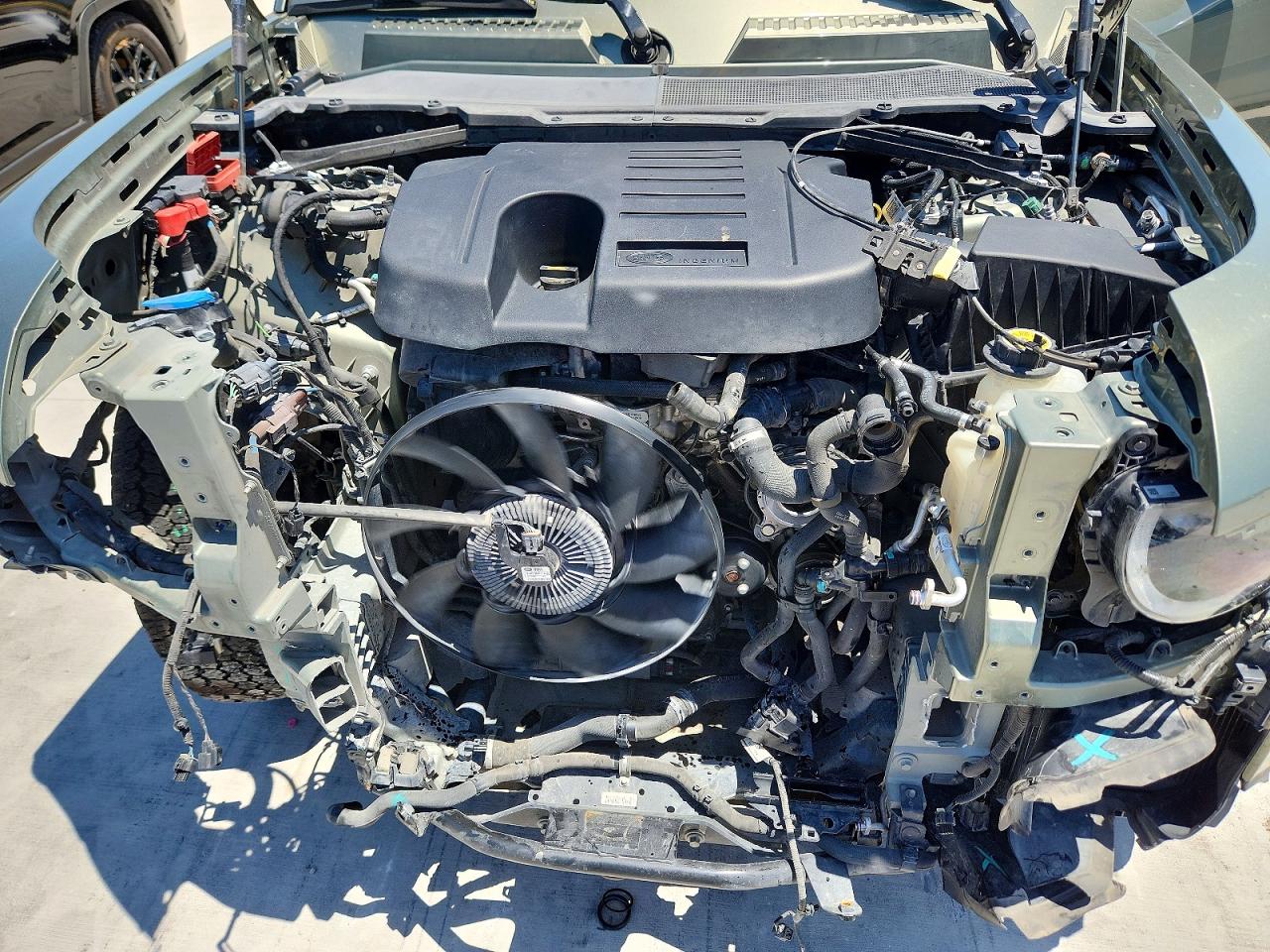 Land Rover Defender 110 X-dynamic Hse