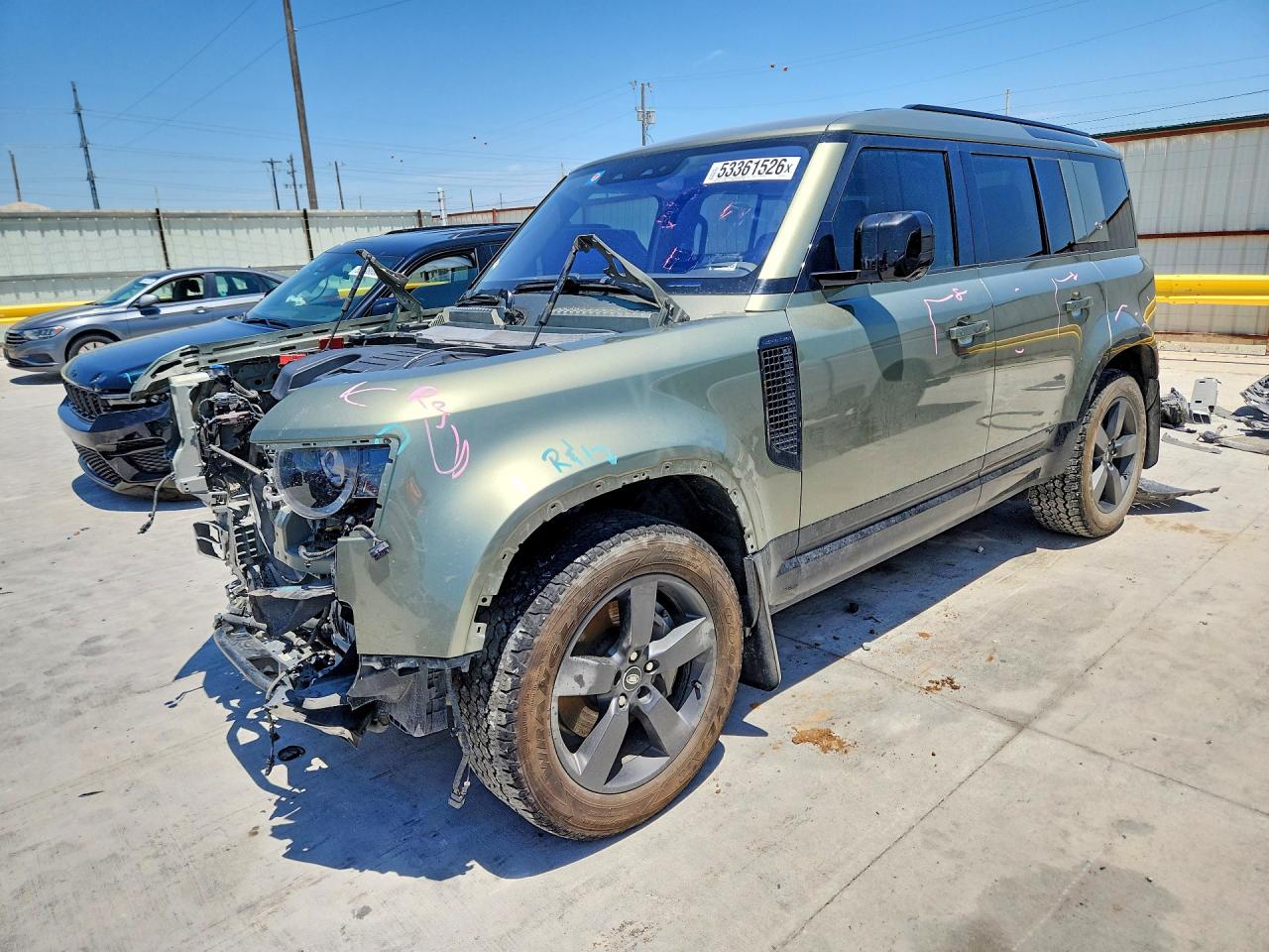 Salvage Land Rover Defender Image