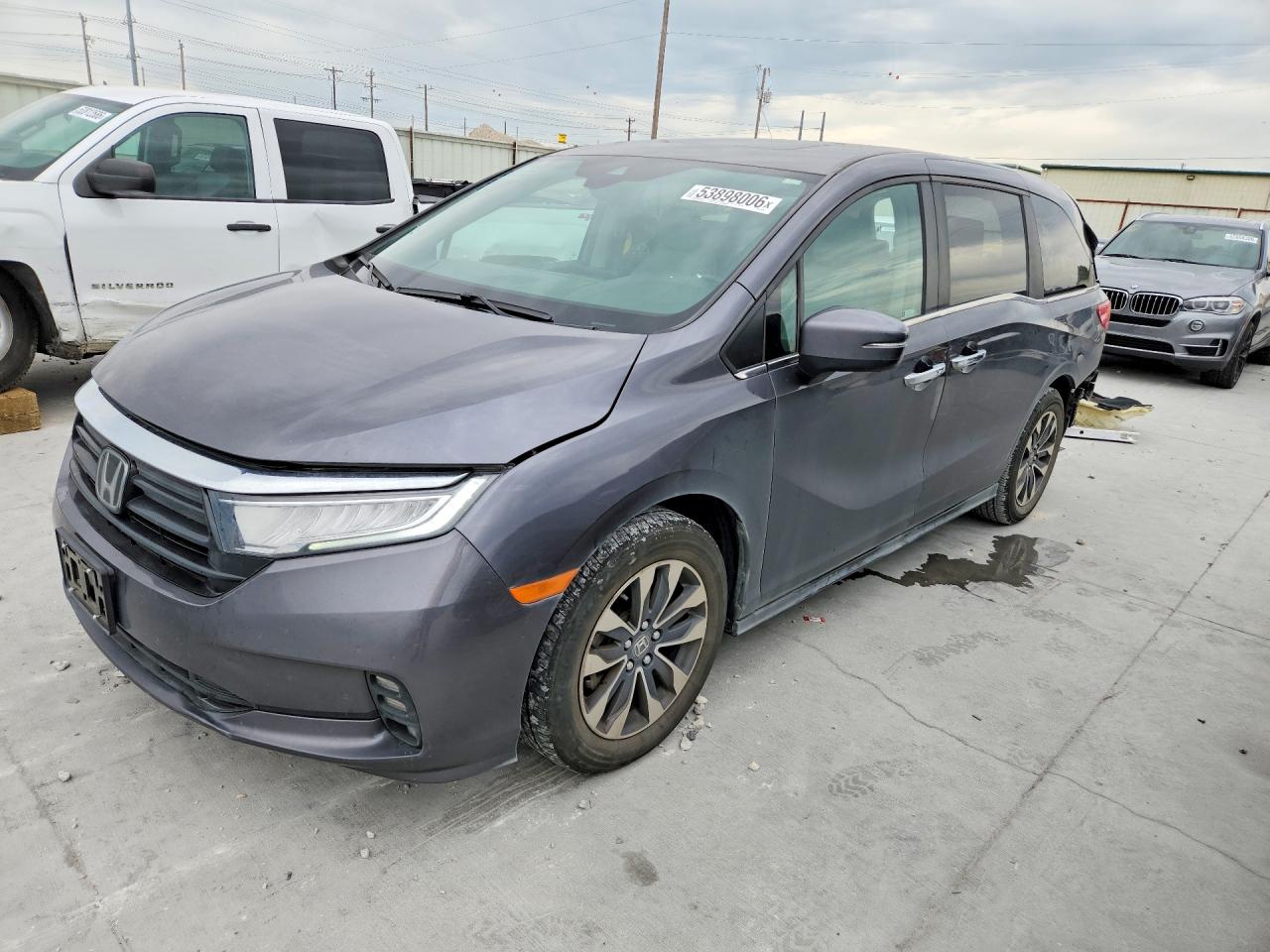 Salvage Honda Odyssey Image
