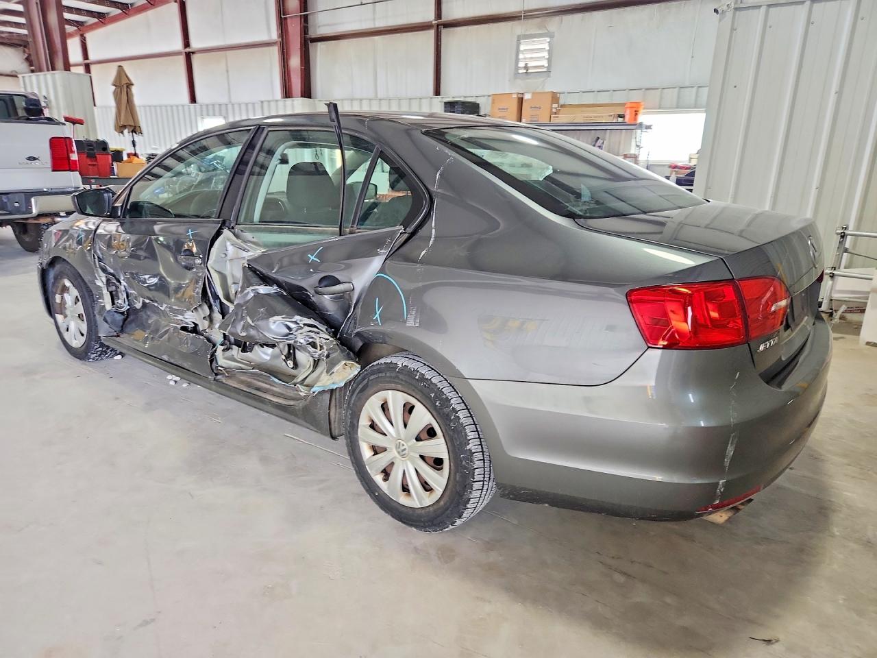 Volkswagen Jetta Base