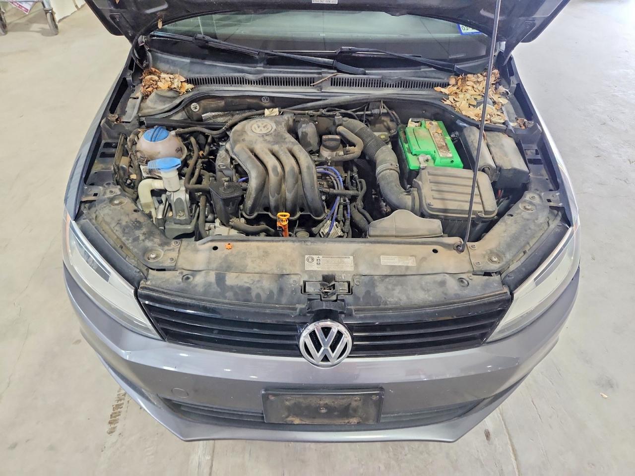 Volkswagen Jetta Base