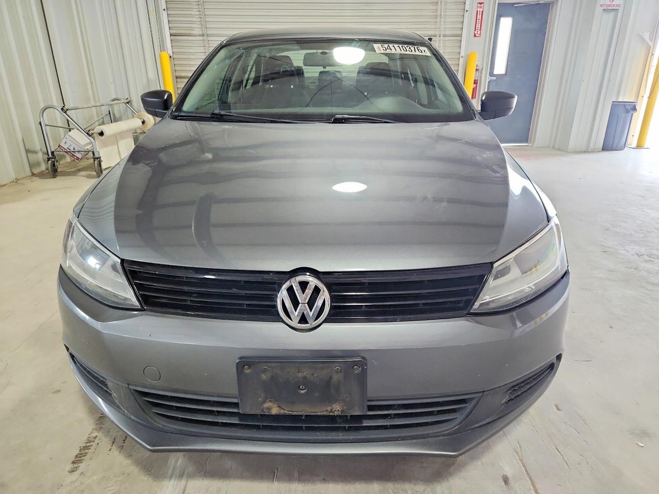 Volkswagen Jetta Base
