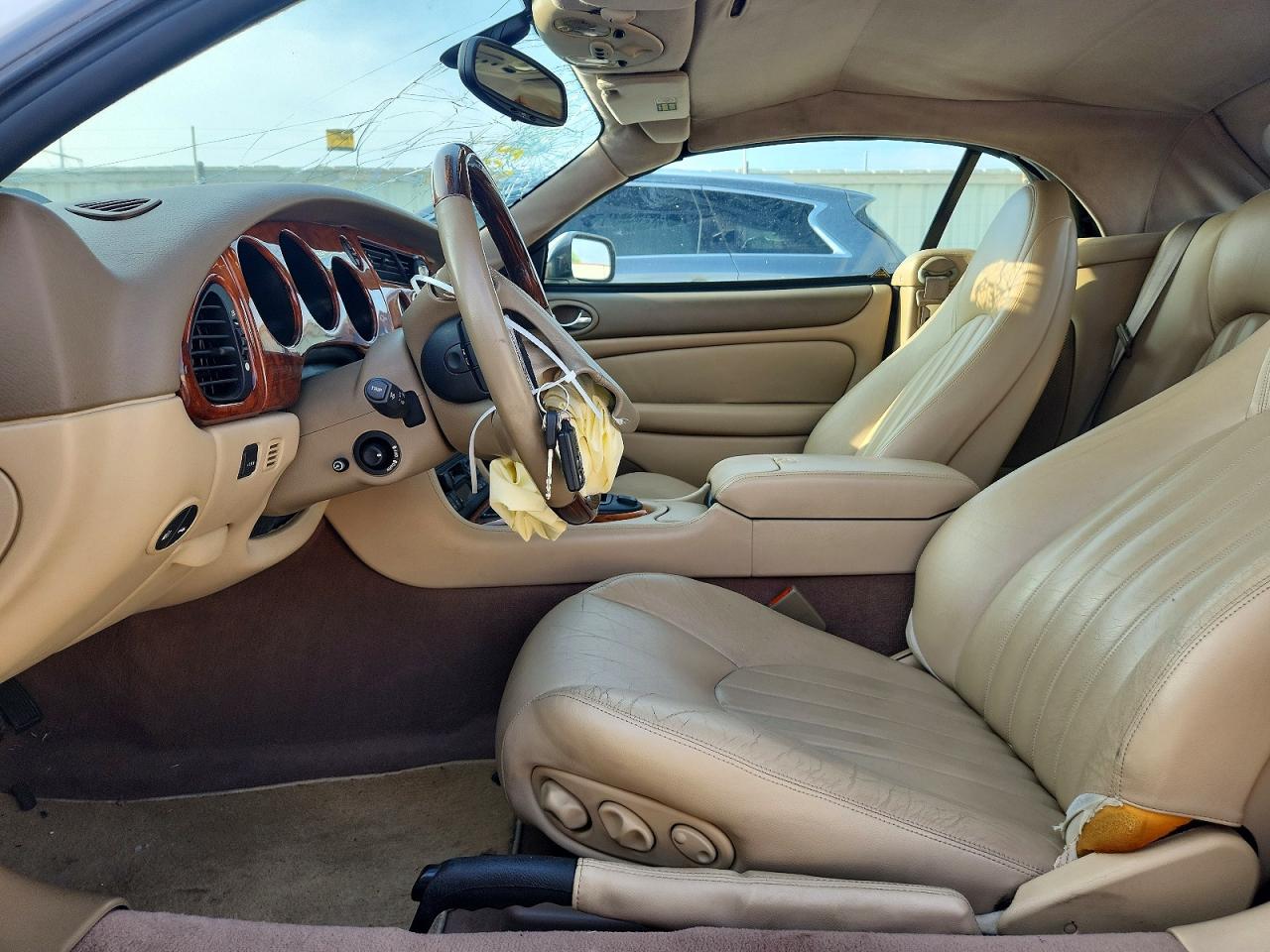 Jaguar Xk8