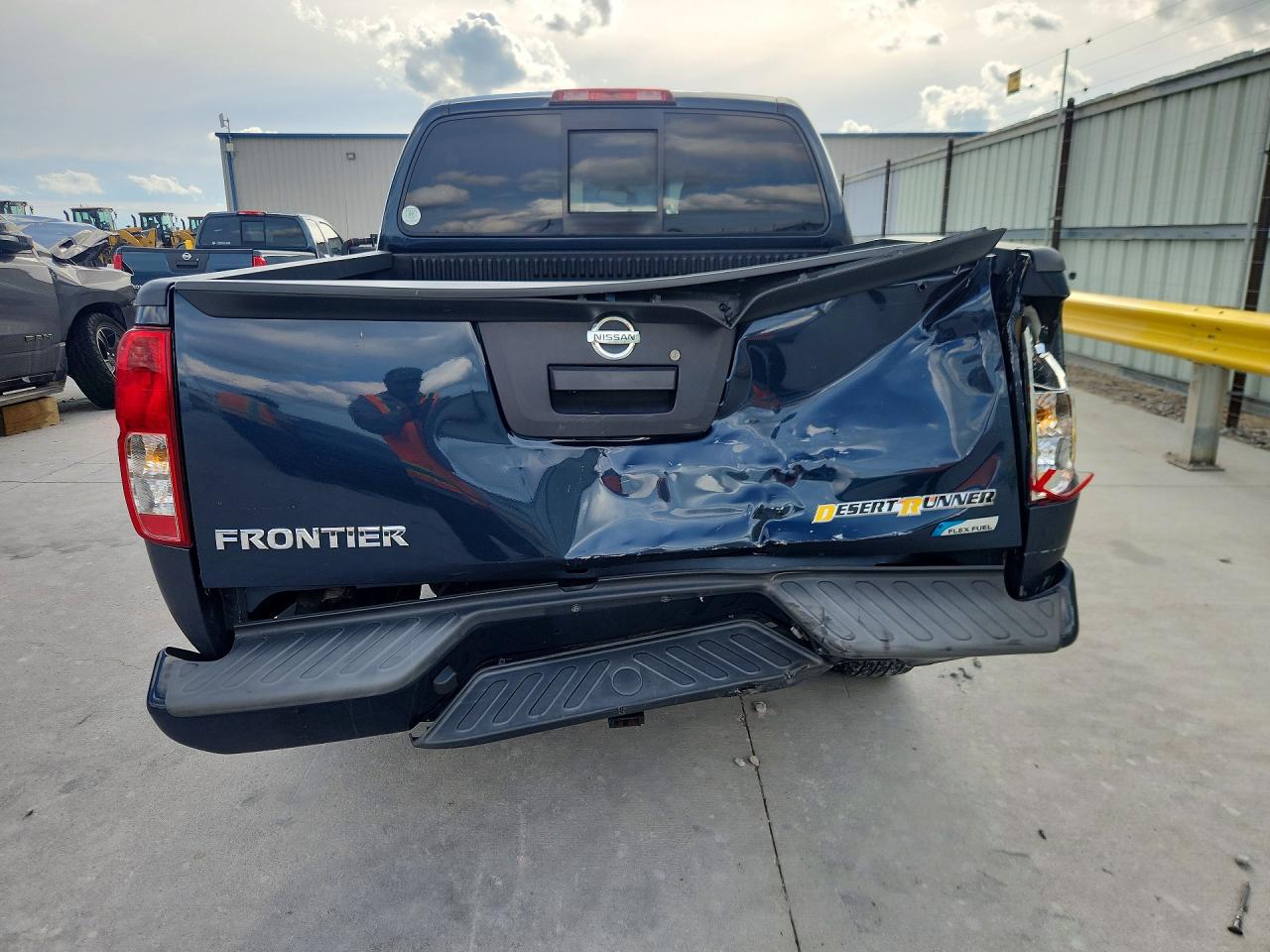 Nissan Frontier Desert Runner