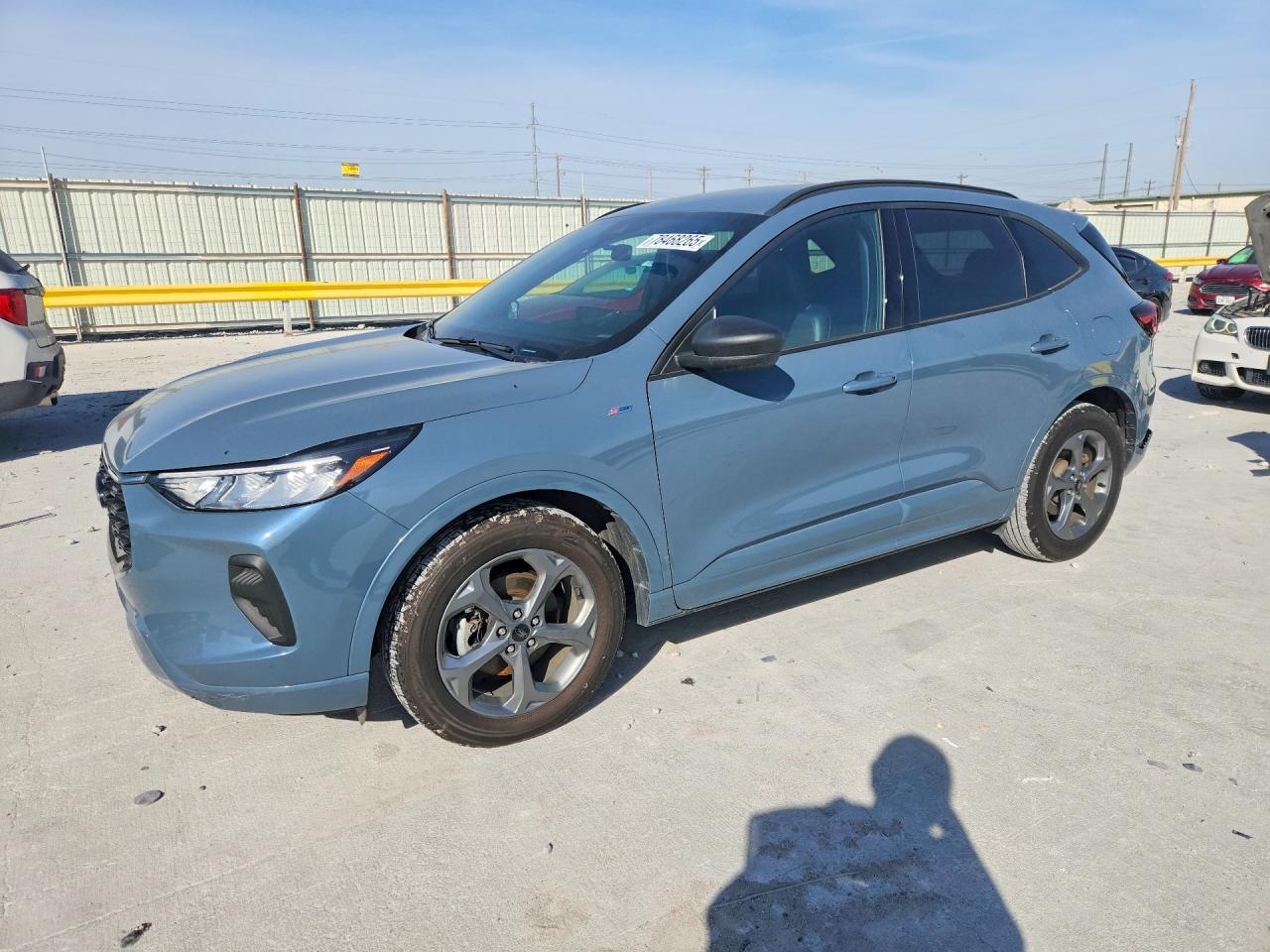 Salvage Ford Escape Image