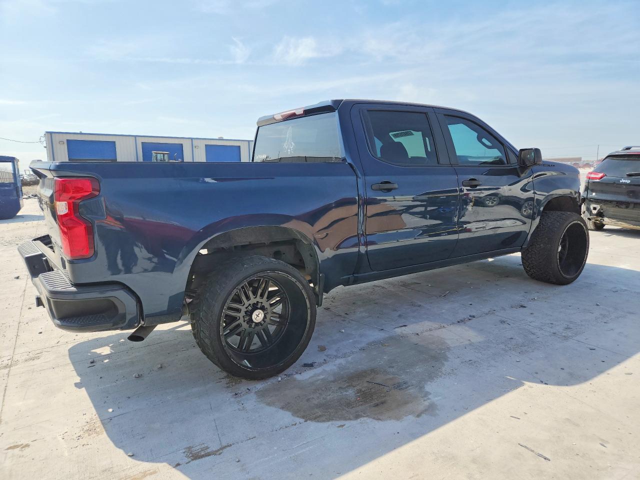 Chevrolet Silverado C1500 Custom