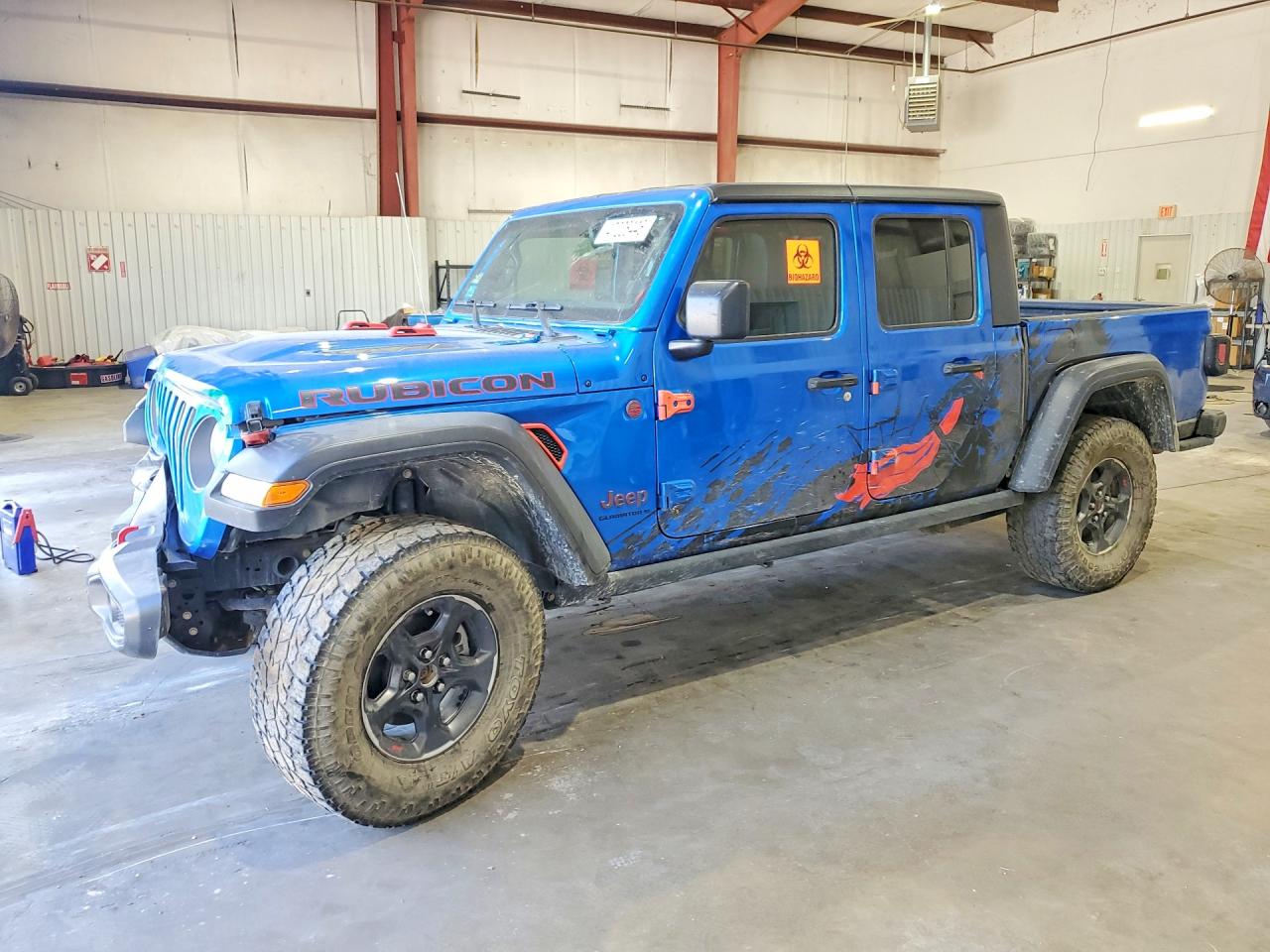 Salvage Jeep Gladiator Image