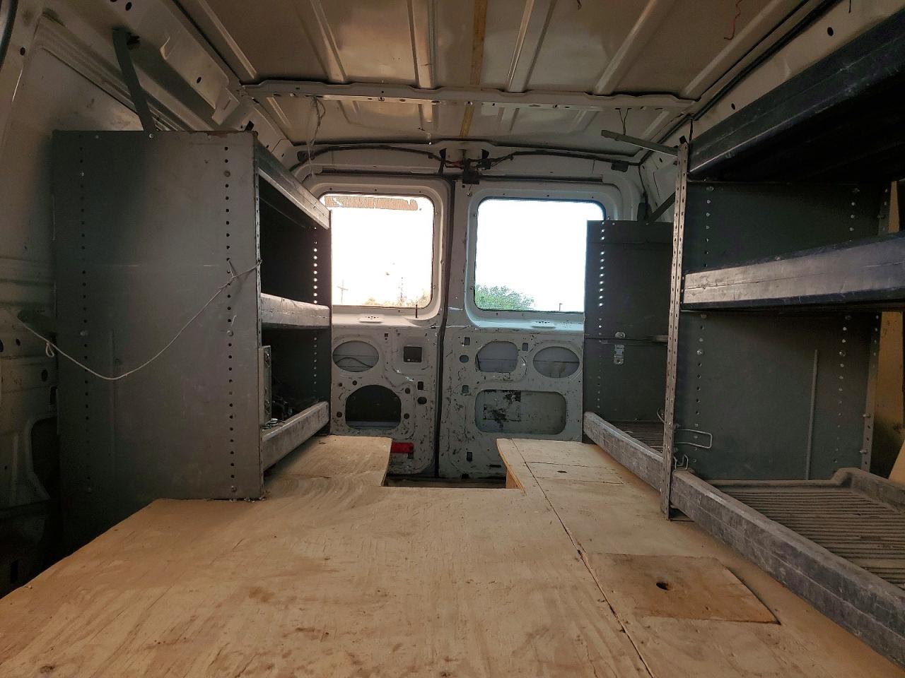 Ford Econoline E250 Van