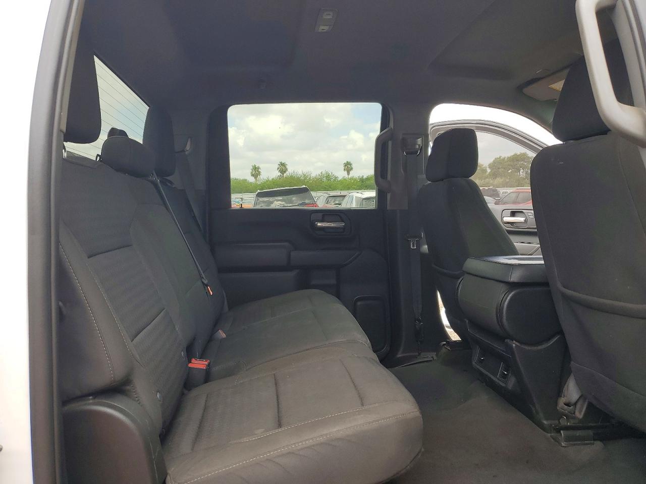 Chevrolet Silverado K2500 Custom