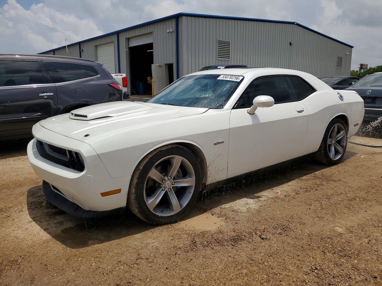 Salvage Dodge Challenger Image
