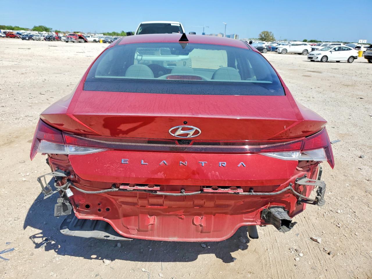Hyundai ELANTRA Sel
