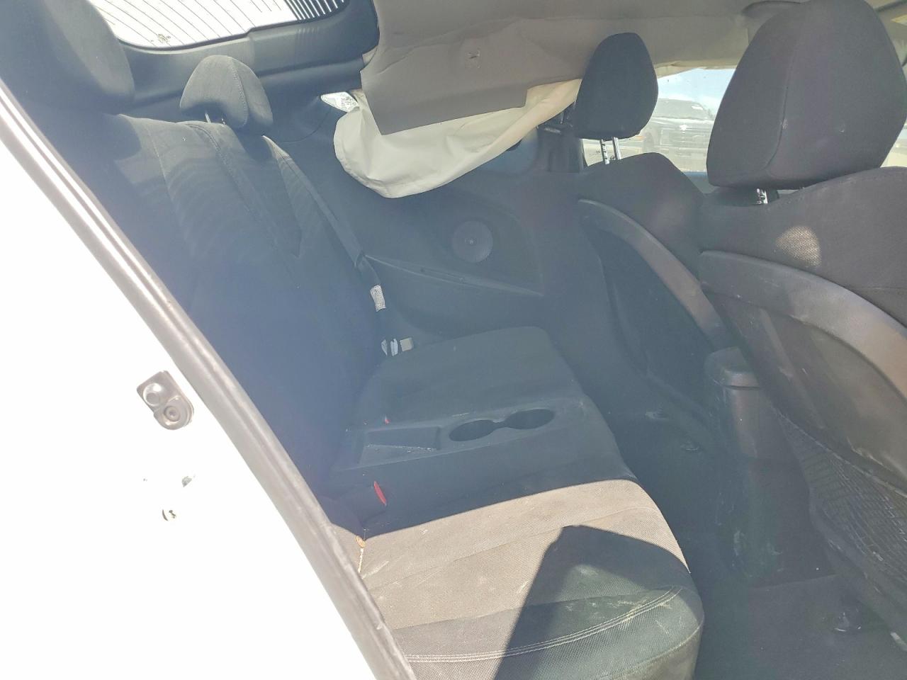 Hyundai VELOSTER Base