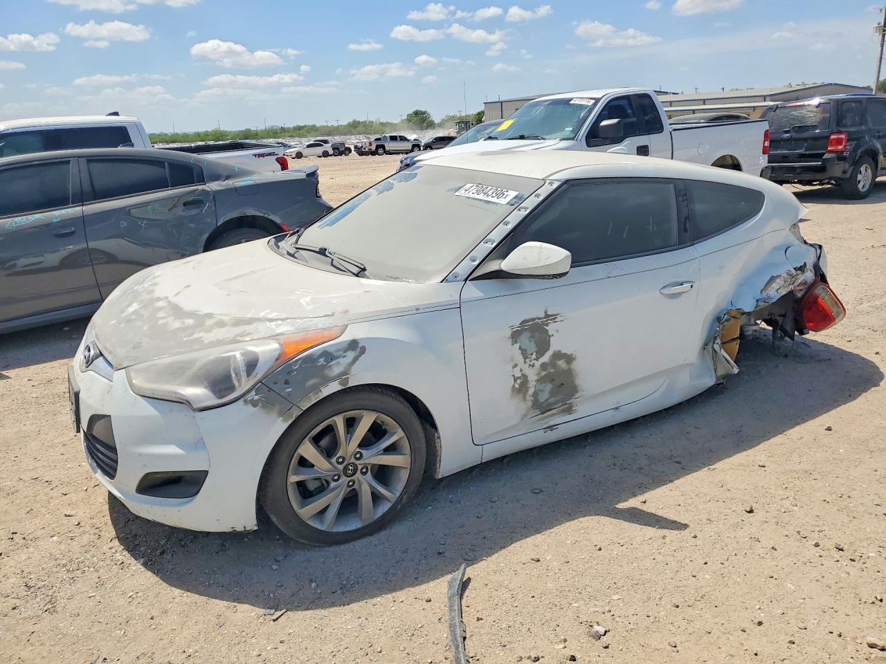 Salvage Hyundai VELOSTER Image
