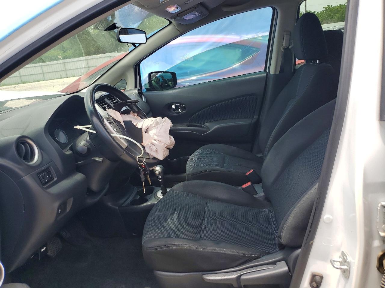 Nissan Versa Sv
