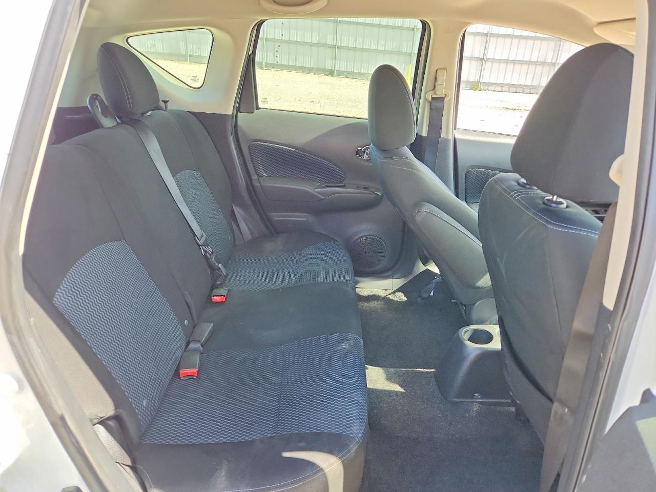 Nissan Versa Sv