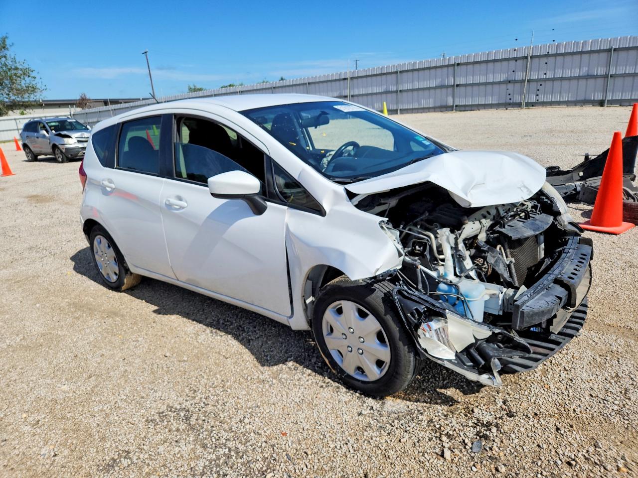 Nissan Versa Sv