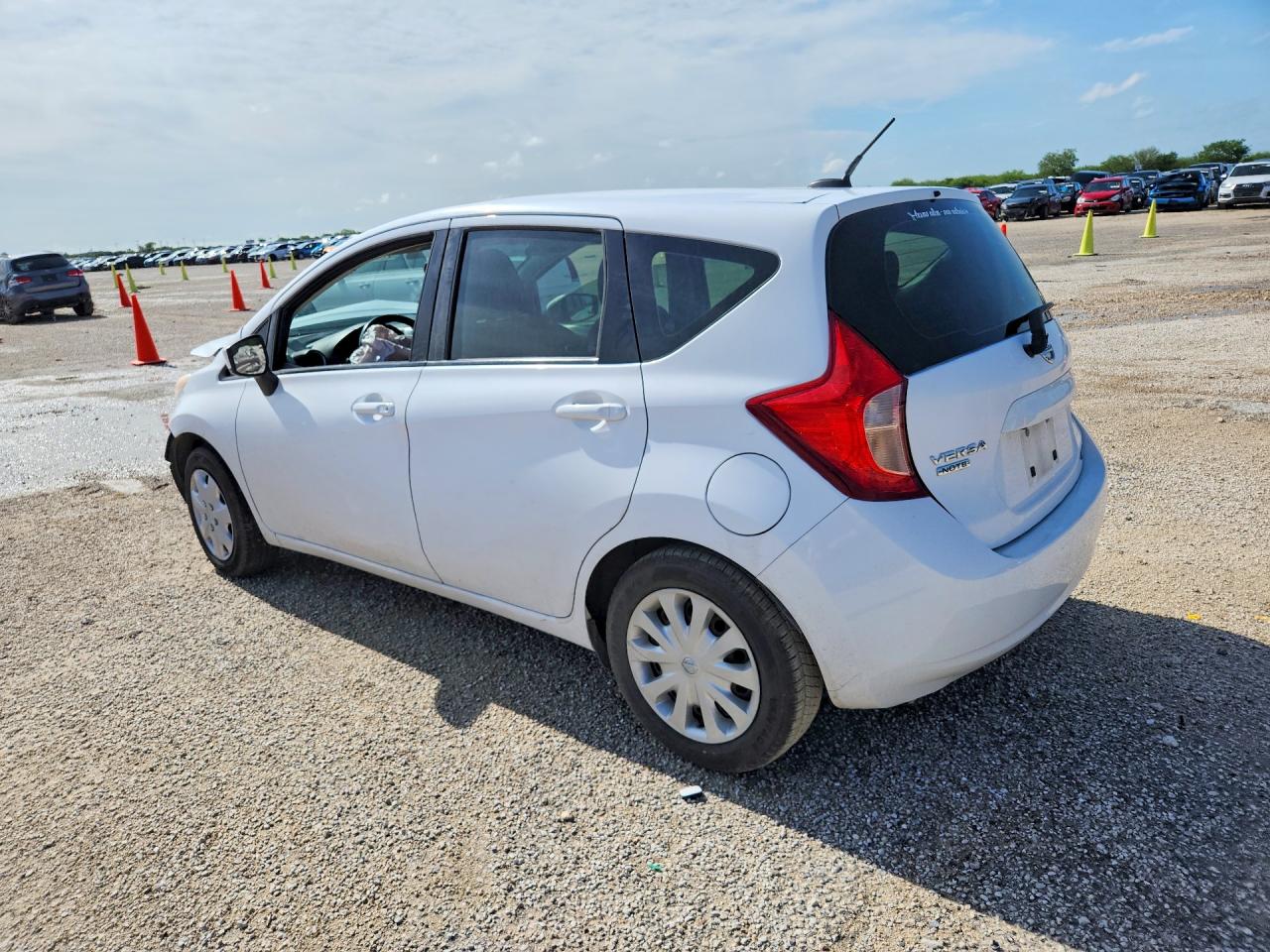 Nissan Versa Sv
