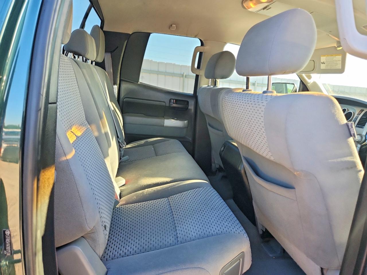 Toyota Tundra Double Cab Sr5