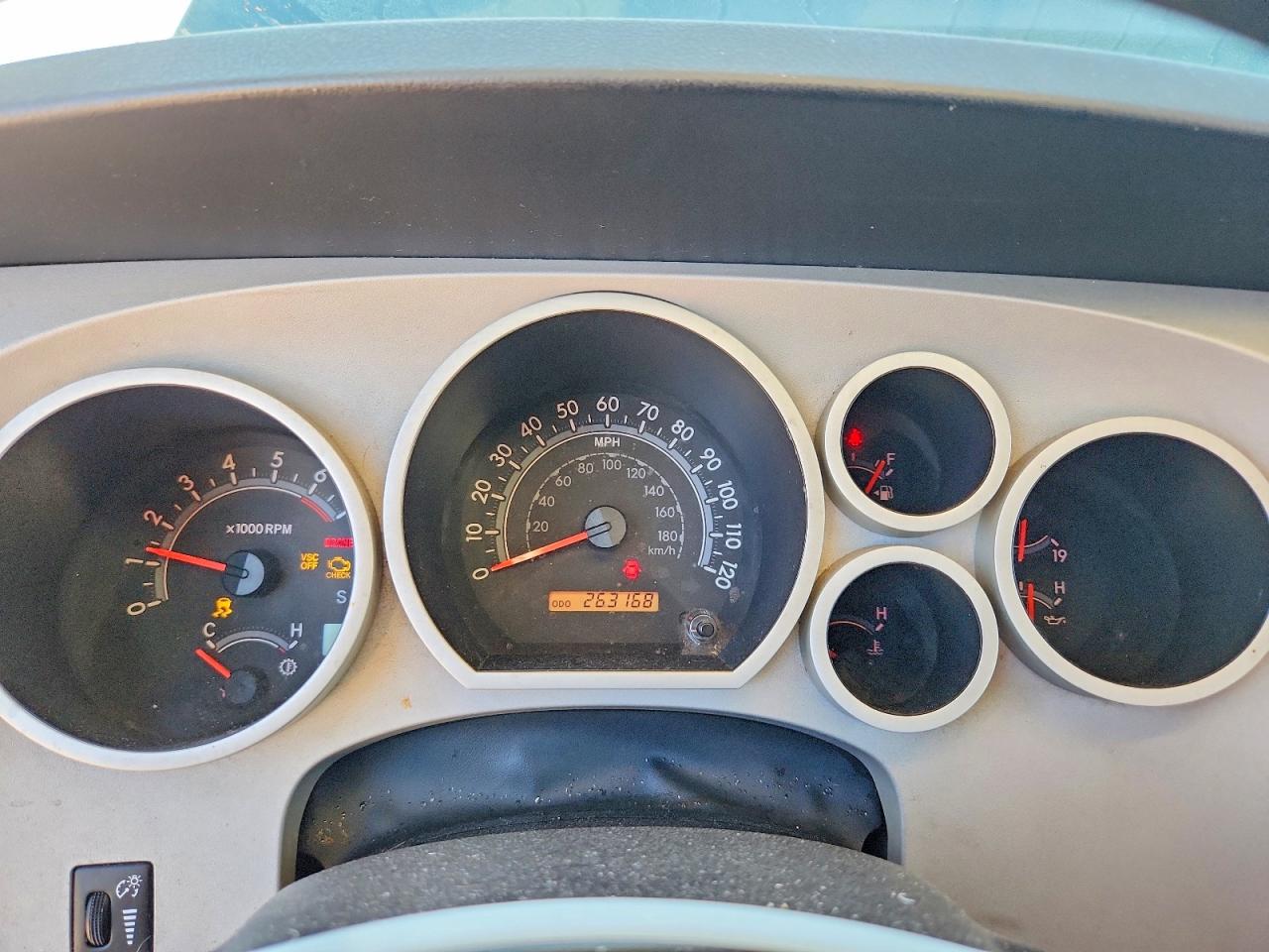 Toyota Tundra Double Cab Sr5