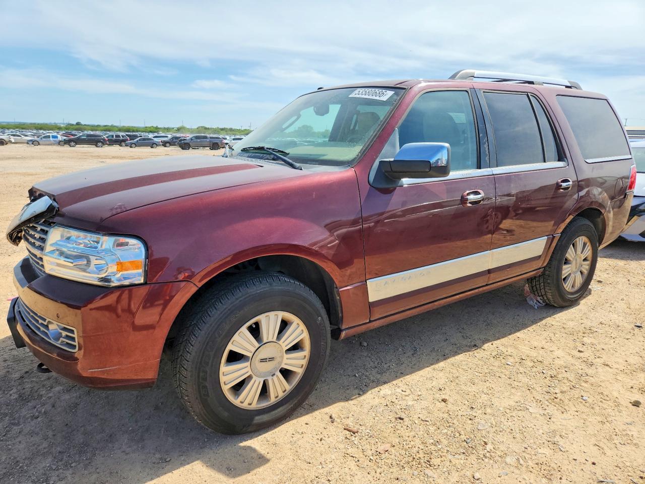 Salvage Lincoln Navigator Image