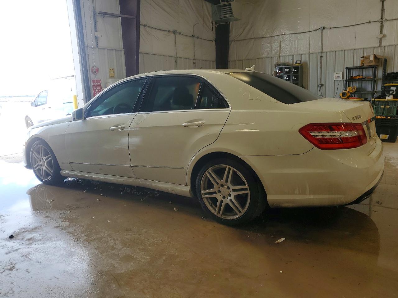 Mercedes-Benz E-Class 350