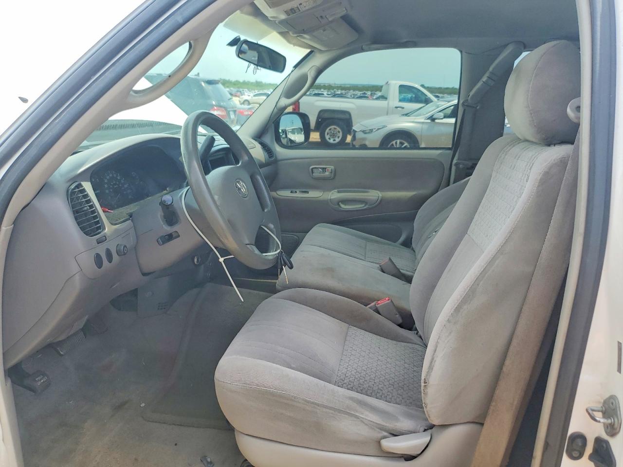 Toyota Tundra Access Cab Sr5