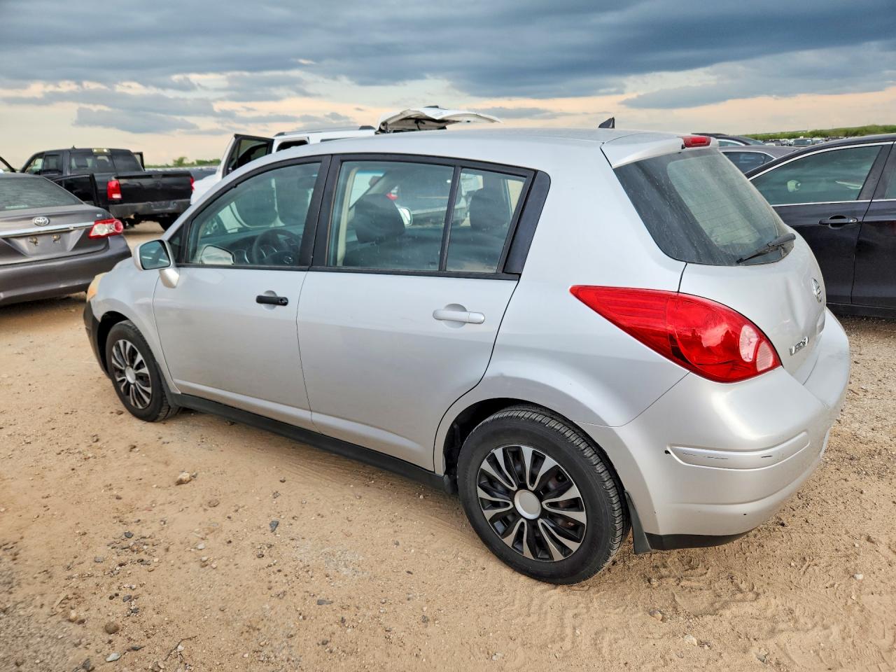 Nissan Versa 1.8 S