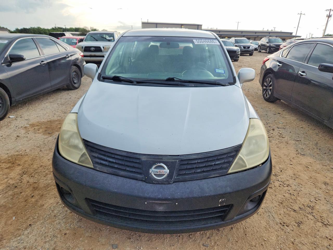 Nissan Versa 1.8 S