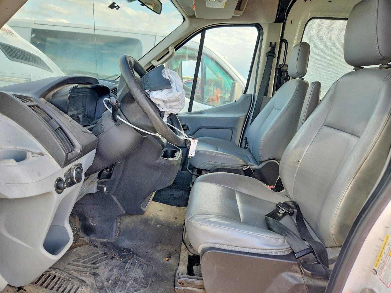Ford Transit T-150