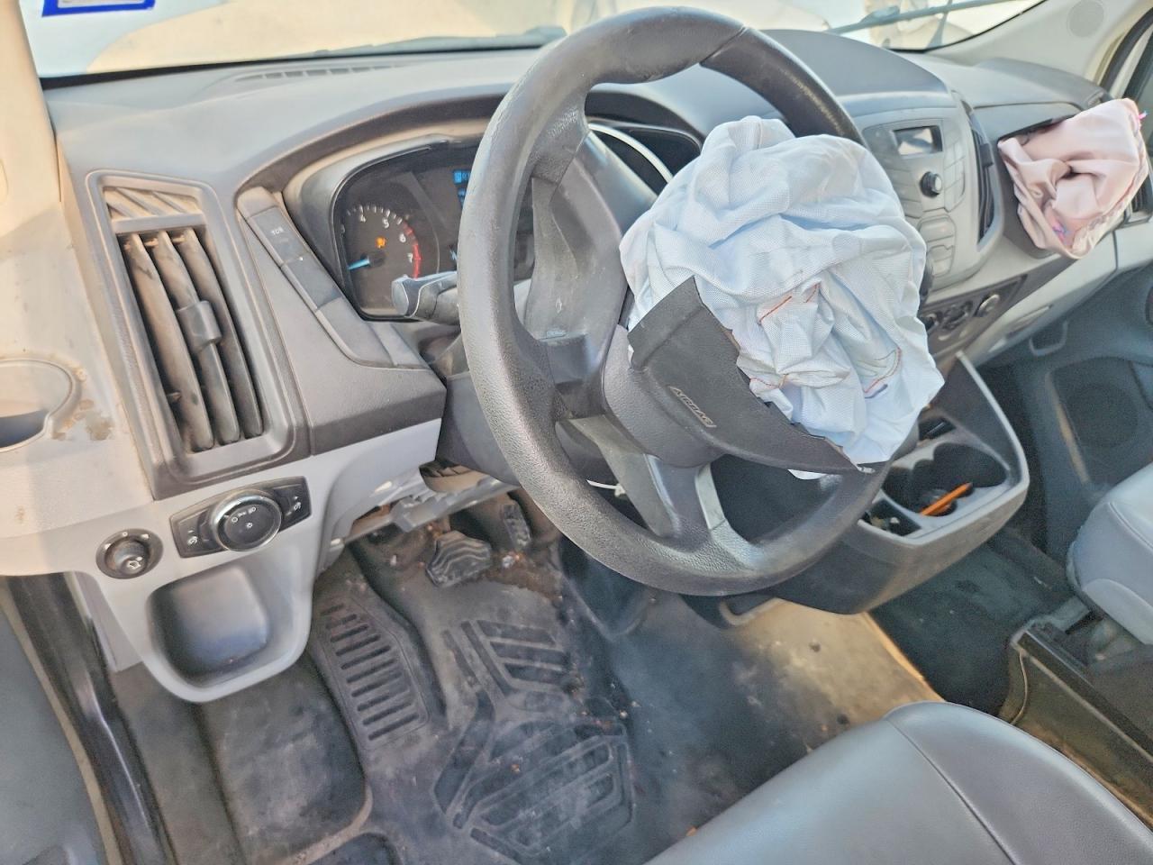 Ford Transit T-150