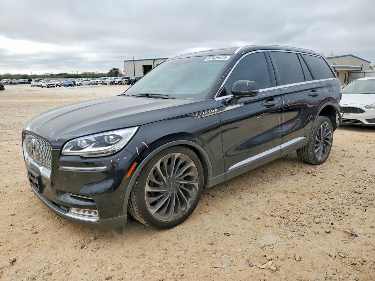 Salvage Lincoln Aviator Image