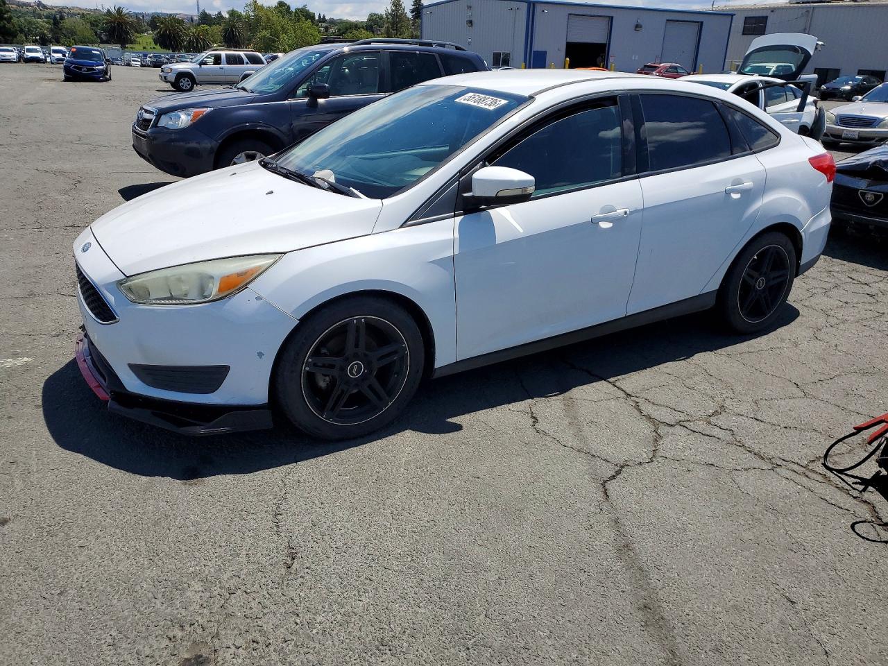 Salvage Ford Focus Image