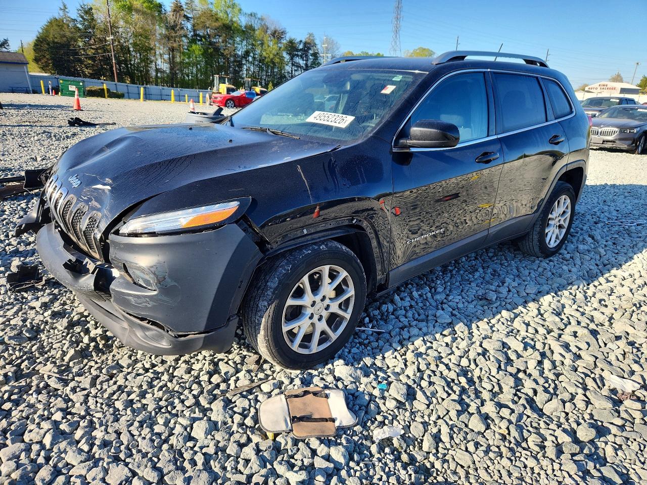 Salvage Jeep Cherokee Image