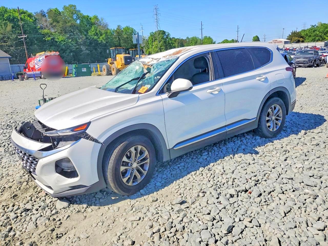 Salvage Hyundai SANTA FE Image