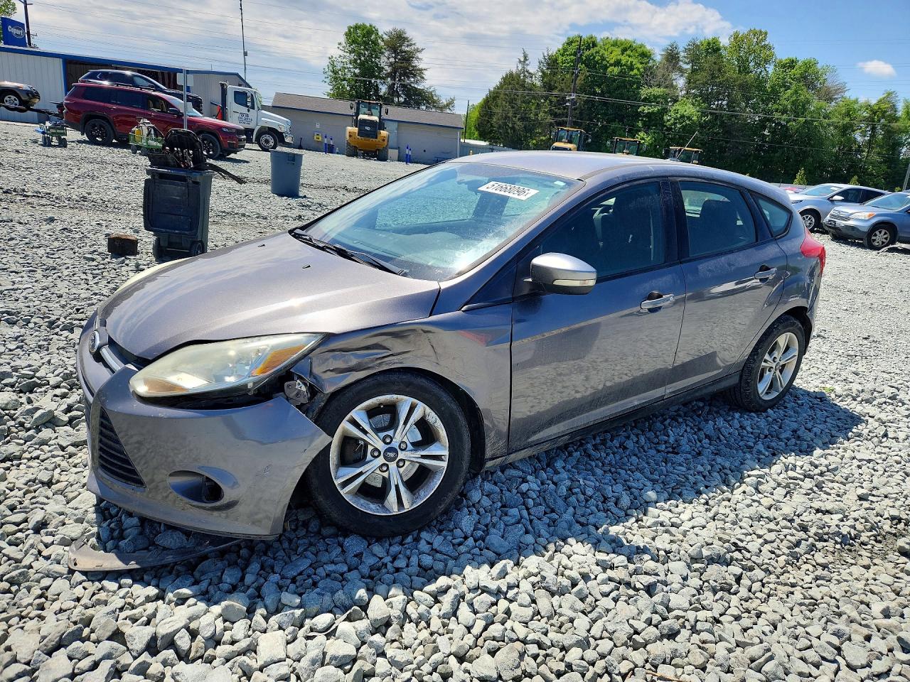 Salvage Ford Focus Image
