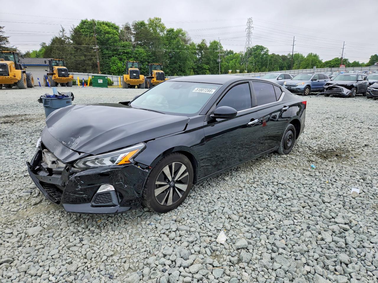Salvage Nissan Altima Image