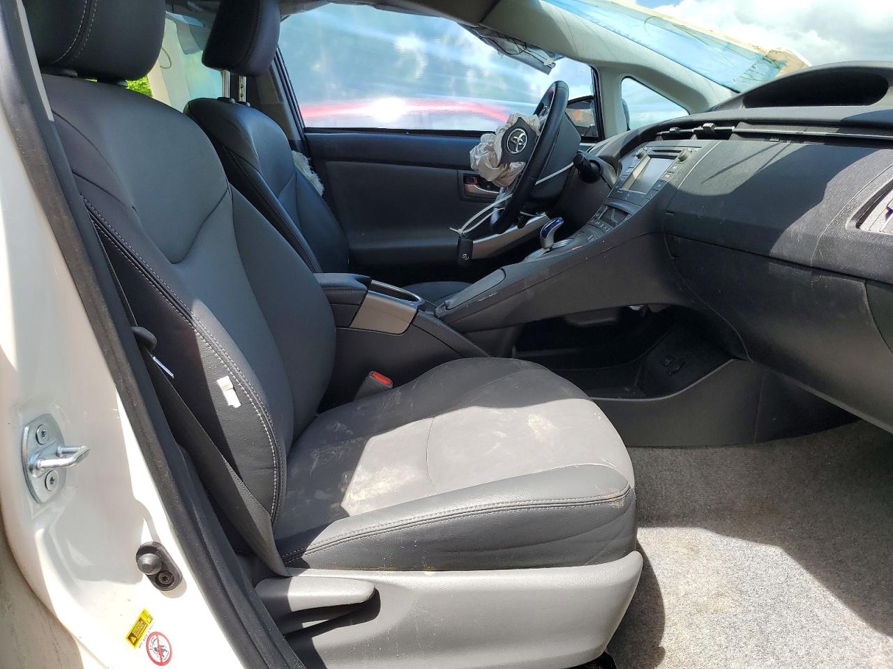 Toyota Prius Four